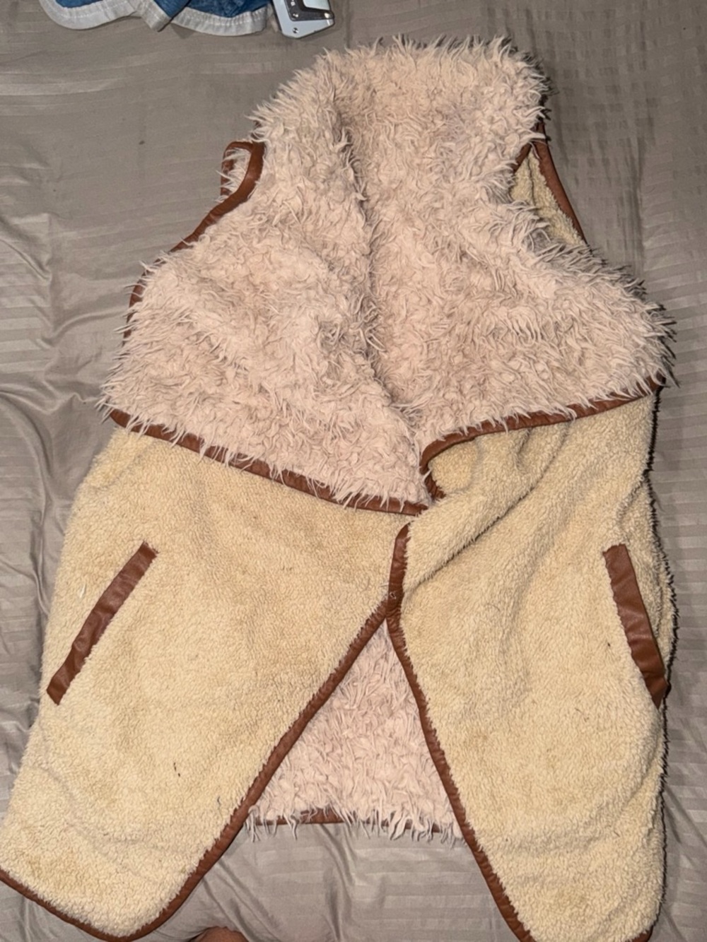 Xenia Boutique Cream Sherpa Faux-Shearling Vest with Brown Trim